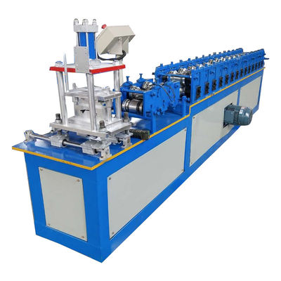kwaliteit  Hotels Automatic Metal Roller Shutter Door Machine Sandwich Cut Slat Forming PU Foam Slats Rolling Machinery fabriek